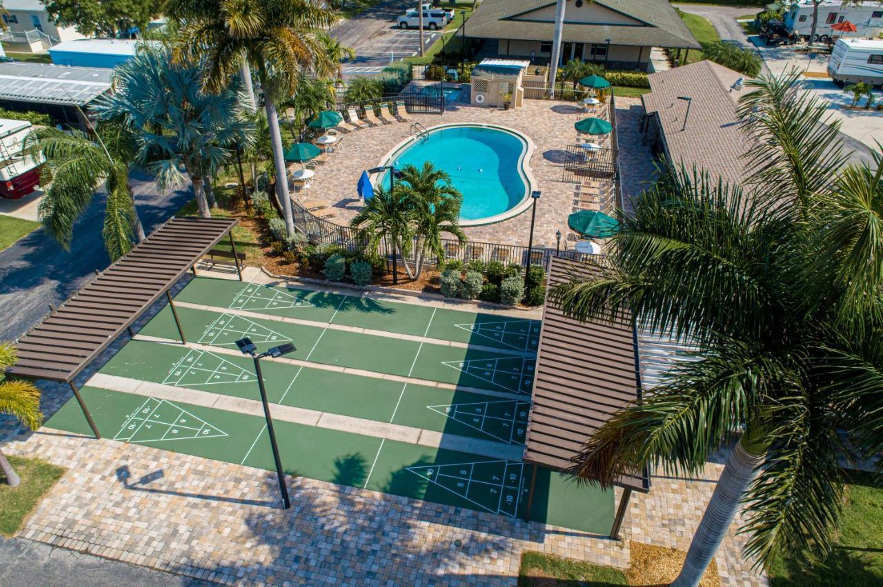 Groves Rv Resort Harlem Heights Εξωτερικό φωτογραφία