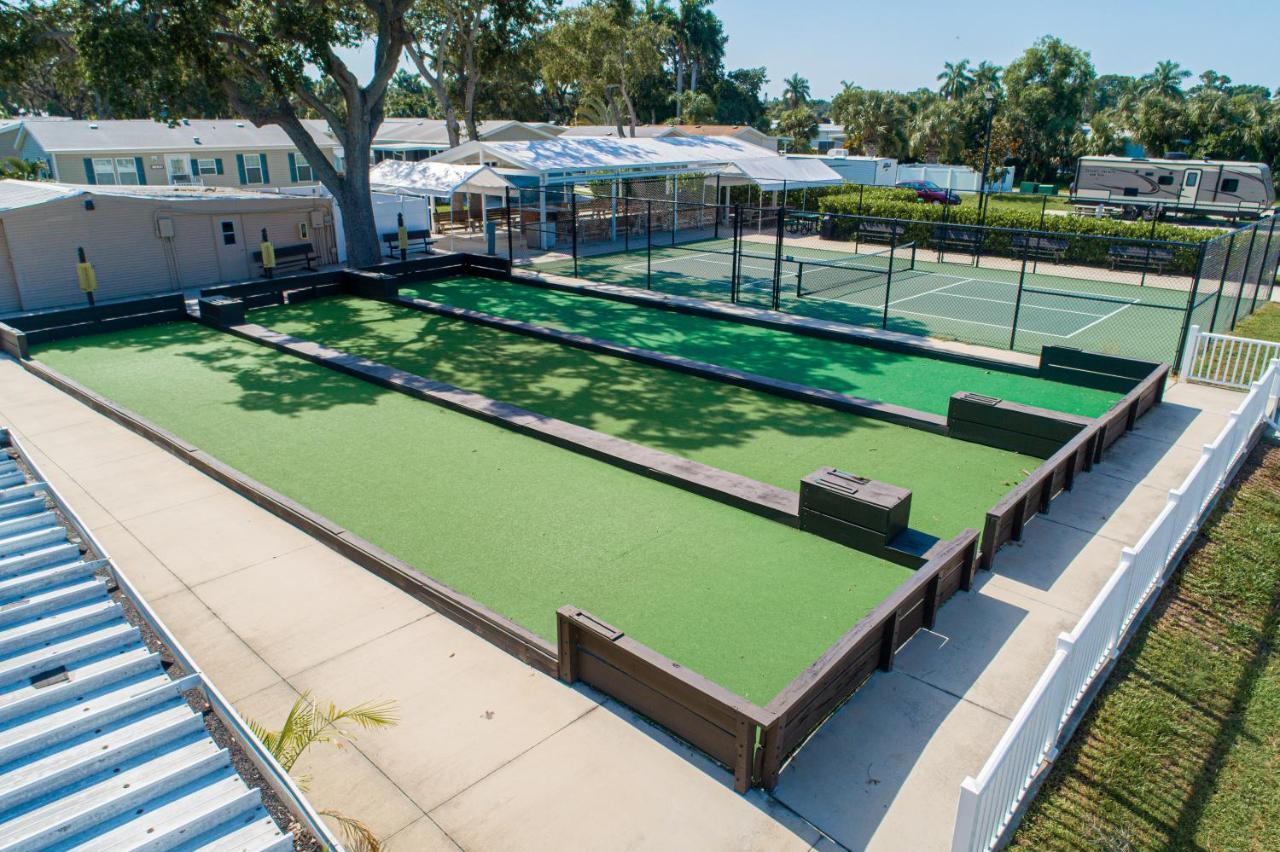 Groves Rv Resort Harlem Heights Εξωτερικό φωτογραφία
